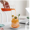 Cold Drinks in these Modern Style Thermo Cups